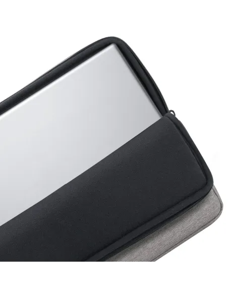 Rivacase Suzuka ECO 7705 Funda para Portátil de 15,6" Gris
