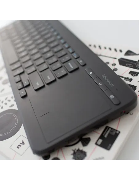 Microsoft N9Z-00011 All-in-One Media Keyboard