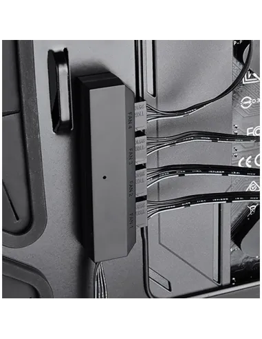 DeepCool FH-04 HUB para Ventiladores 4 Puertos Negro