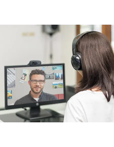 Logitech C505E Webcam 720p con Micrófono de Largo Alcance