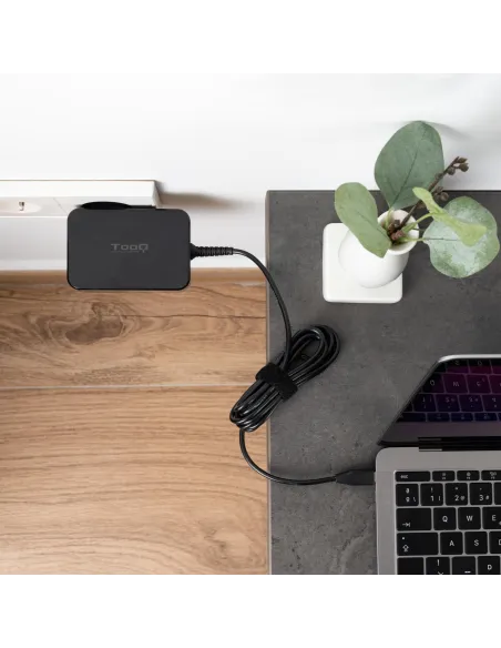 TooQ TQLC-USBCGAN90PD Cargador de Portátil USB-C 90W 1,8M Negro
