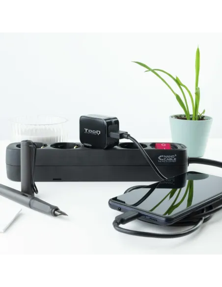 TooQ TQWC-1S01 Cargador de Pared 12 W USB-A 2.0 Negro