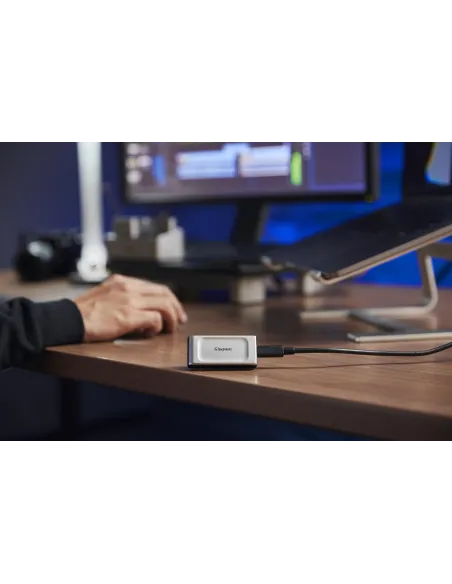 Kingston XS2000 Portable SSD 1TB USB 3.2