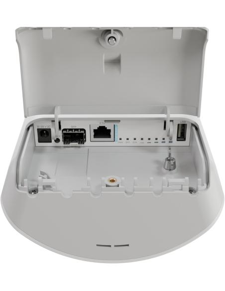 MikroTik mANTBox ax 15s Punto de Acceso WiFi6 PoE