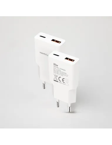 Cargador de Móvil Nanocable 10.10.2022