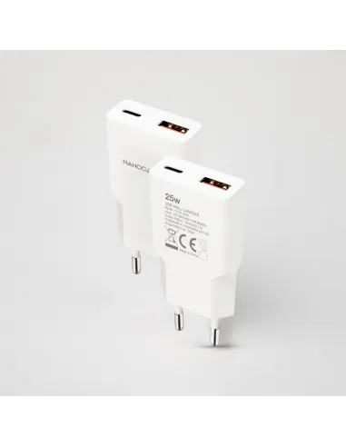 Cargador de Móvil Nanocable 10.10.2025