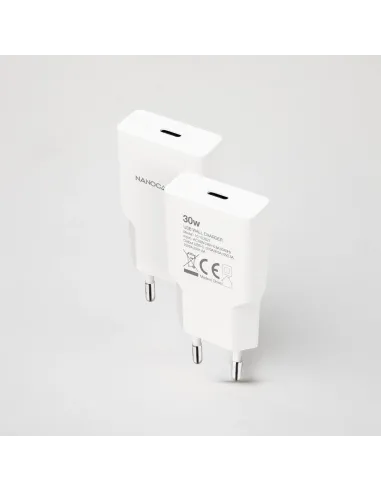 Cargador de Móvil Nanocable 10.10.2027