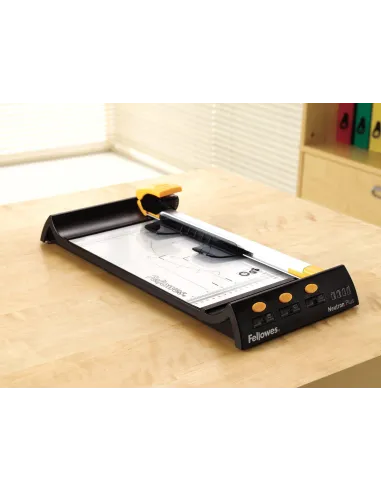 Cizalla Fellowes Neutron Plus