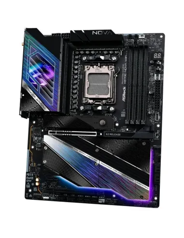 Placa base AM5 ASRock Phantom Gaming X870 Nova WiFi con USB4