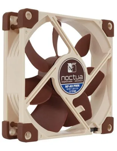 Noctua NF-A9 PWM (92 mm).