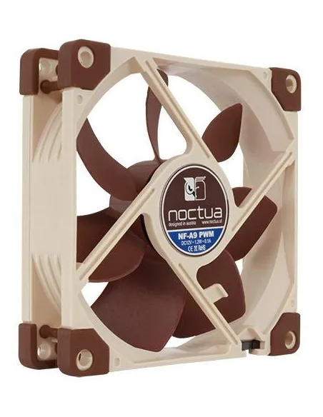 Noctua NF-A9 PWM (92 mm).