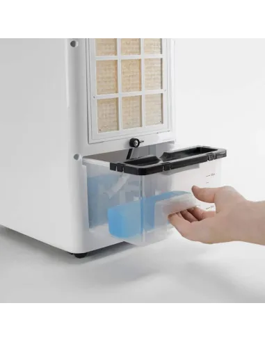 Climatizador evaporativo Black & Decker BXAC50E de 5 Litros