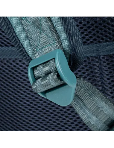 Mochila portátil Rivacase Suzuka 7760 Aquamarine ECO de 17L
