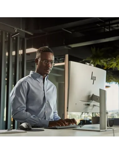 All in One HP EliteOne 870 G9 DE8S6ET con Windows 11 Pro