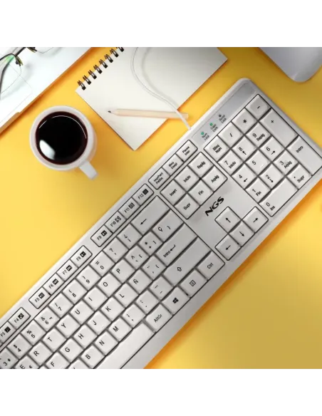 NGS Heritage: teclado USB blanco con 12 teclas multimedia