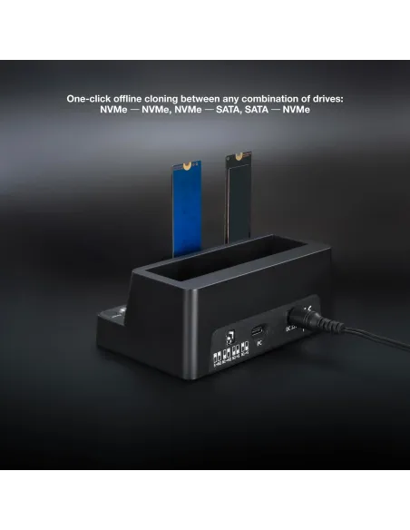 Dock triple TooQ TQDS-502B NVMe, SATA y clonación USB-C