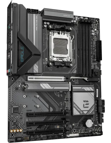 GIGABYTE B650E EAGLE: AM5 DDR5, 3 M.2, 2,5GbE sin Wi-Fi