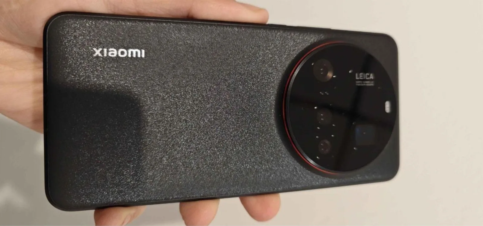 Xiaomi 15 Ultra: El Nuevo Gigante de la Fotografía Móvil con Cámara de 200 MP