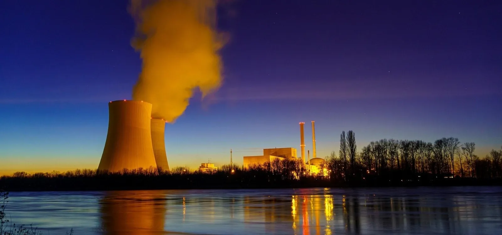 El Elevado Coste Energético de la Inteligencia Artificial Impulsa a las Nucleares: ¿Es la Mejor Solución?