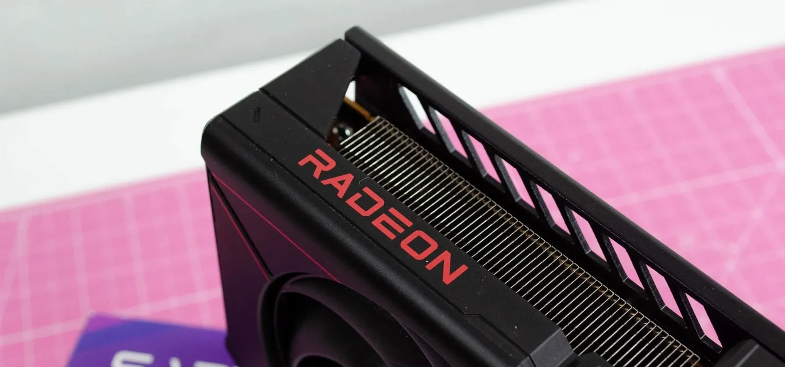AMD Radeon RX 9060 XT llegará con versiones de 8GB a pesar de los rumores de cancelación