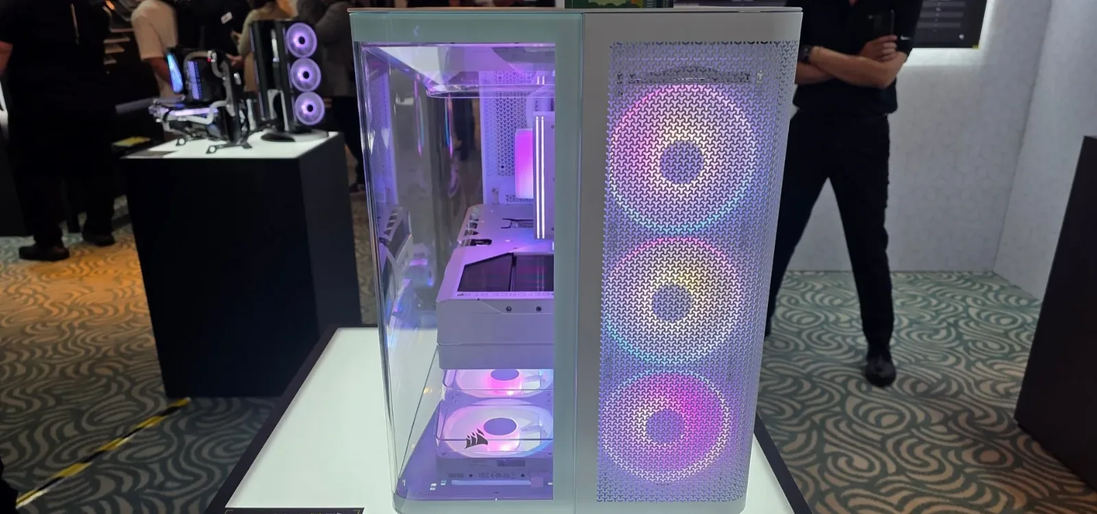 Corsair Computex 2025 marca tendencia con sus últimas torres, fuentes y refrigeraciones