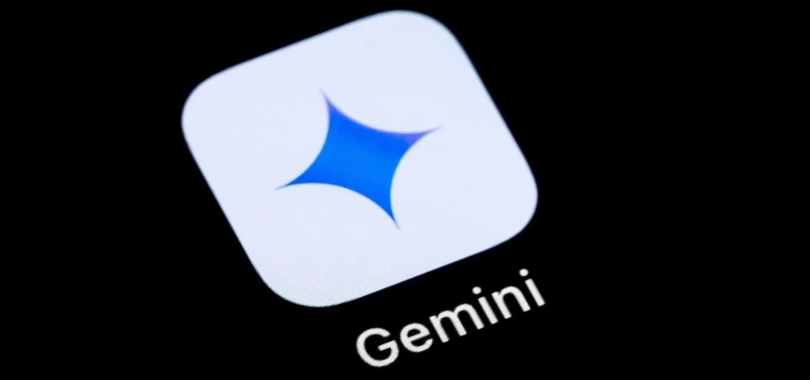 Gemini obtiene acceso a WhatsApp: así interactuará con tus mensajes esta inteligencia artificial