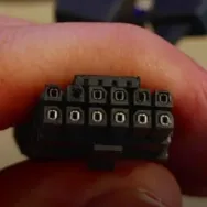 Primer caso de conector 12VHPWR quemado en una Radeon RX 9070 XT: ¿estamos ante un nuevo problema de fiabilidad?